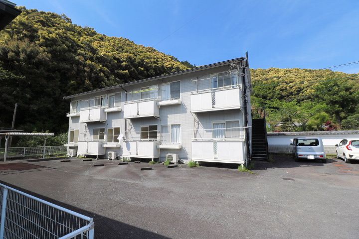 斉藤ハイツ（１LDK）
