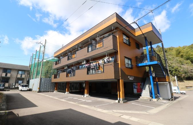 アレードマンション（2DK）